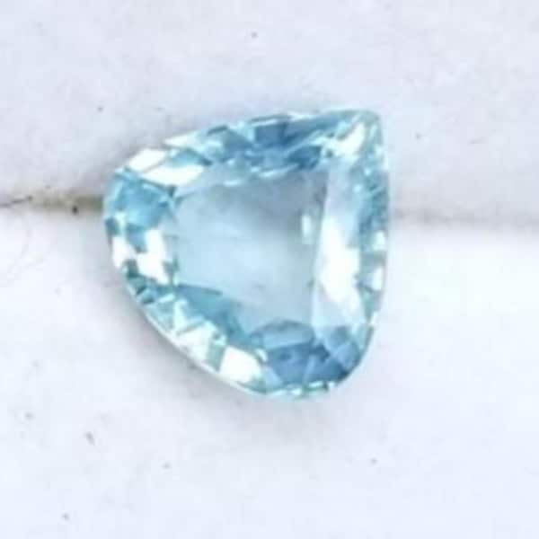 Pastel Blue Sapphire Gemstone for Anniversary Jewelry