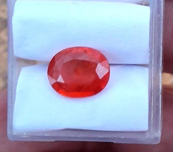 Oval Sunset Color Sapphire for September Anniversary Jewelry