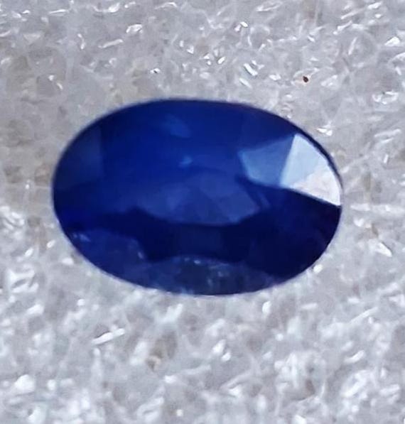 Natural Oval Blue Sapphire for Anniversary Jewelry, September Birthstone