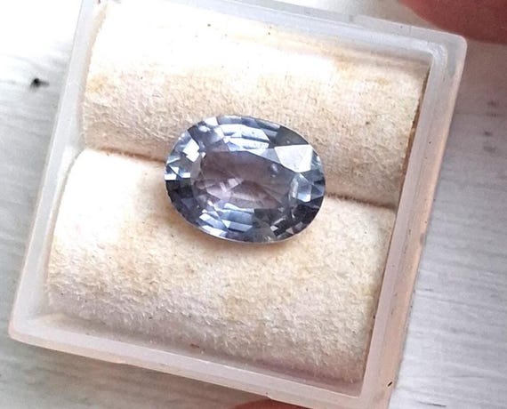 Natural Ceylon 3 Carats Oval Lavender Sapphire, September Gemstone for Jewelry.