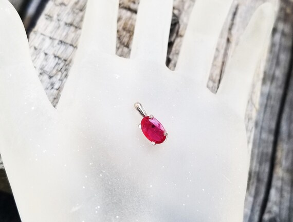 14K Yellow Gold Ruby Pendant, July Birthstone for Anniversary Gift for Her, Elongated Oval Natural Ruby, Free Shipping to North America