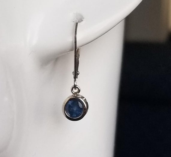 Blue Sapphire Dangle Earrings in 14k White Gold