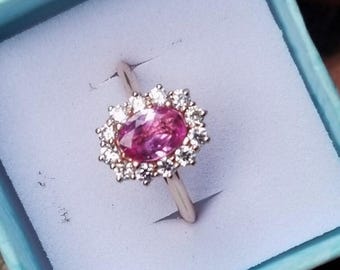 Neonrosa safir roséguld diamant Halo förlovningsring