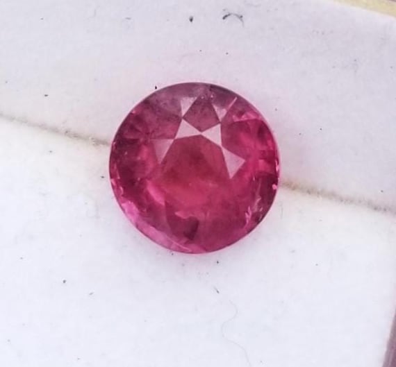 Neon Pink Ruby Sapphire Round Shape September Birthstone for Anniversary Jewelry