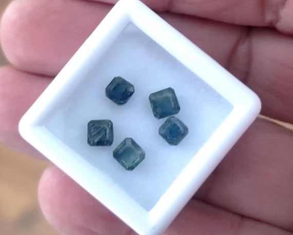 Natural Montana Square Blue Sapphire Collection 4.5mm