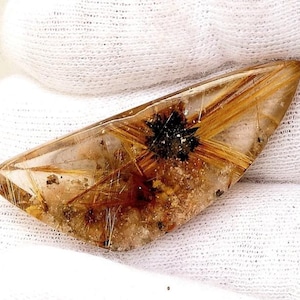 Unique Star Rutilated Quartz Over 30cts for Gemstone Collectors or Jewellery Design