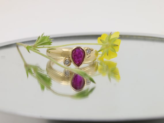 Natural Ruby 8x6MM  Pear Shape 14K Yellow Gold Ring