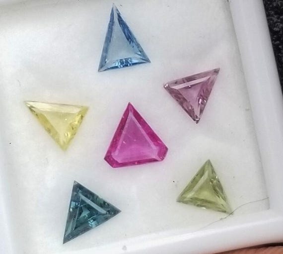 Natural  Sapphire Parcel 1.90 Cts Trianle Shape Average Size 6x5 MM