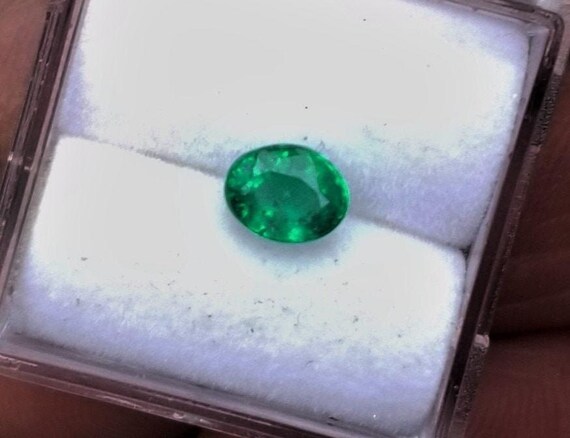 Natural Emerald 0.65 Cts Oval May Birthstone