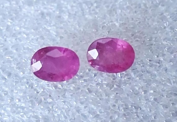 Natural Ceylon Velvet Pink Sapphire Pair Total Weight 3.25 Carats