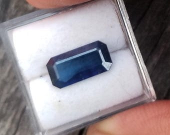 Zafiro azul de talla esmeralda, piedra natal de septiembre, piedra preciosa tallada con precisión (12,4 x 6,3 mm)
