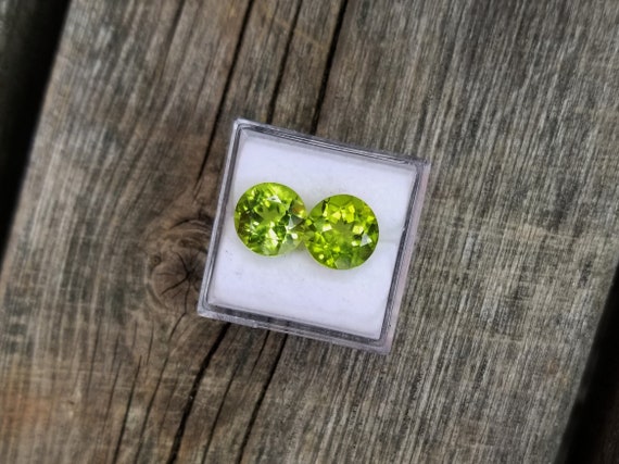Large Arizona Apple Green Peridot 9 MM Round Pair