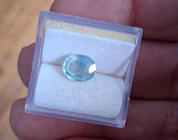 Natural Ceylon Sea Foam Sapphire Oval Shape Gemstone