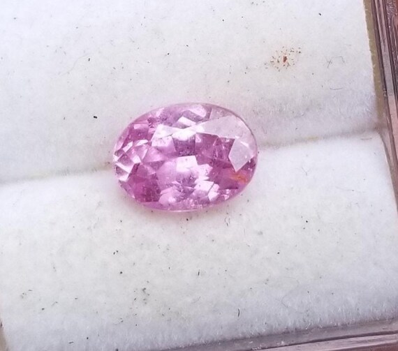 Ceylon Pink Sapphire Oval Shape for Jewelry September Birthstone