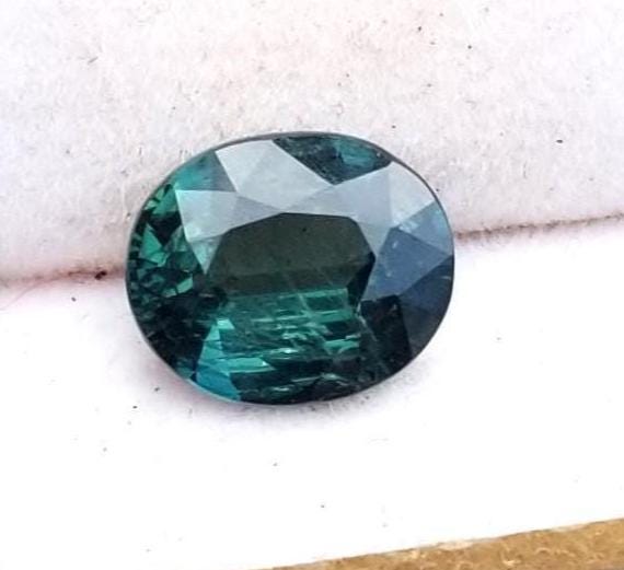 Natural Australian Oval Teal Sapphire for Engagement Ring