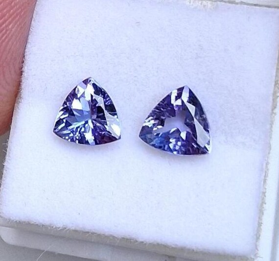 Natural Tanzanite December Gemstone, Triangle Shape Pair for Earrings
