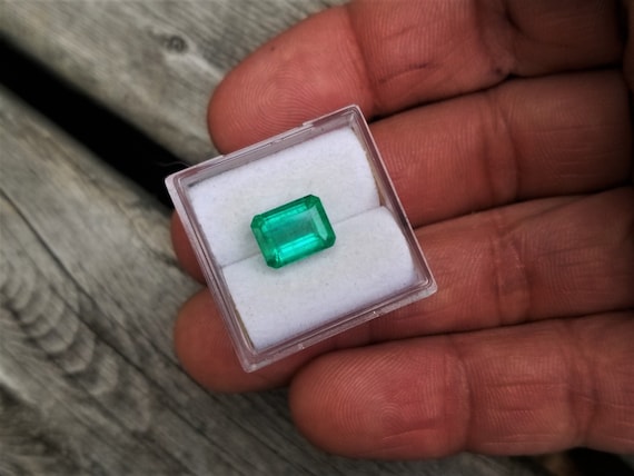 Best Gemstone Gift Emerald May Birthstone for Engagement Ring Wedding Gift for Her Anniversary Ring