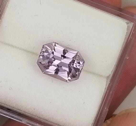 Lavender Gray Spinel 1.60cts Emerald Radiant Cut