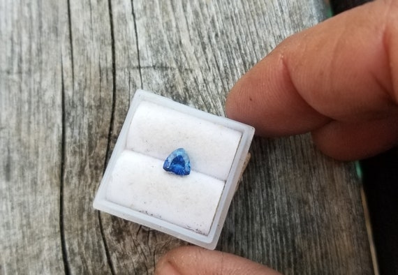 Ceylon Natural Blue Sapphire Triangle for Jewelry Gift, September Birthstone for Anniversary Gift, Free Shipping to United States