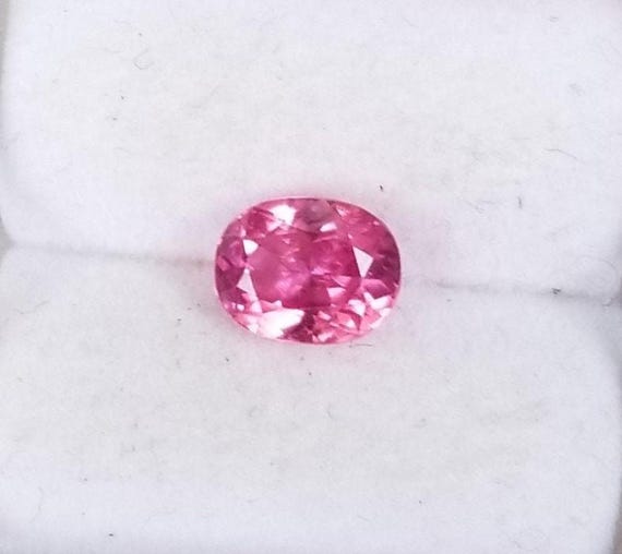 Hot Pink Sapphire 6.2x4.8MM Oval September Birthstone