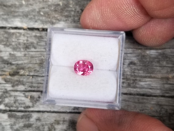 Hot Pink Sapphire 6.2x4.8MM Oval September Birthstone