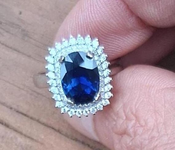 Ceylon Blue Sapphire Diamond Halo Engagement Ring for Anniversary Gift