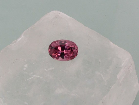 Raspberry Spinel Natural Gemstone for Engagement Ring or Anniversary Jewelry Gift for Her August Birthstone for Women Gold Jewelry
