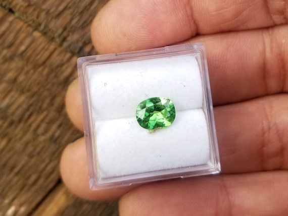 Fine Green Garnet 7.5x6 MM Cushion Shape Gift for Her Jewellery