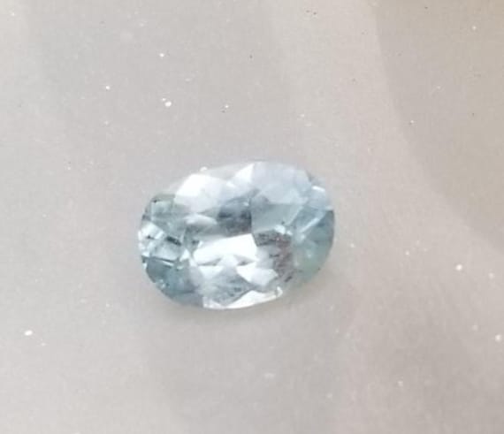 Natural Mint Oval Sapphire for Engagement Ring, September Birthstone for Jewelry Gift