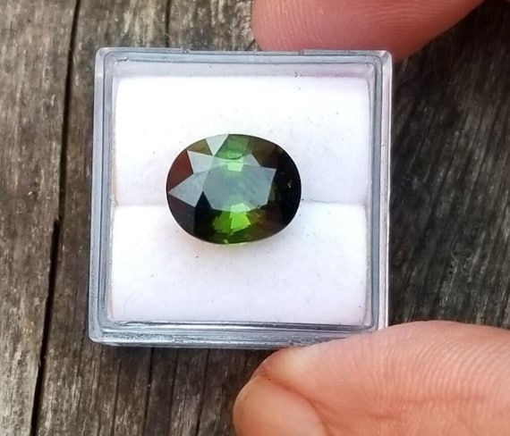 Oval Green Tourmaline October Birthstone for Anniversary Jewelry
