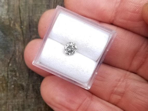 Round Blue Green Diamond April Birthstone for Diamond Engagement ring