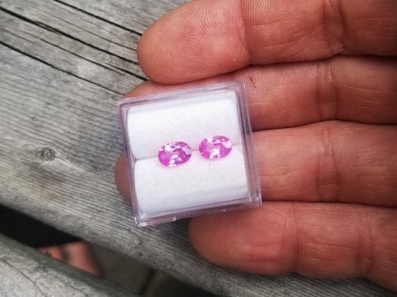Natural Pink Sapphire Pair 1.40cts TW