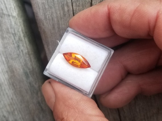 Unique Orange Sapphire 14.5x6.1MM Marquise Shape 2.80 Carats