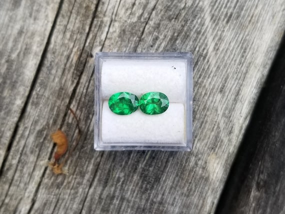 Green Garnet Pair Oval for Earrings Jewelry, January Birthstone Anniversary Gift for Her, One of a kind Green Garnets