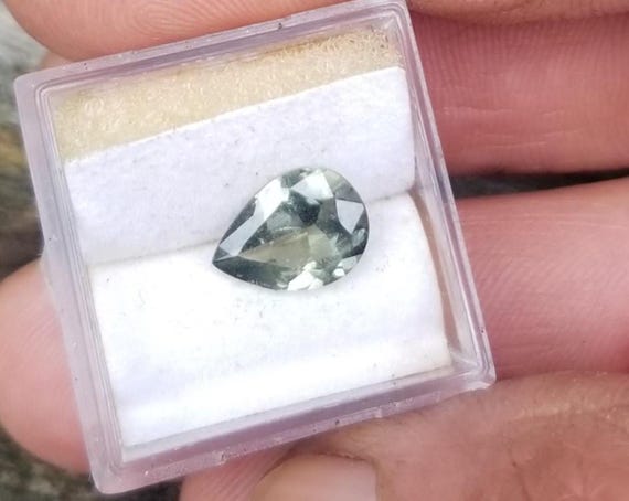 Pear Shape Green Sapphire Precision Cut Gemstone for Engagement Ring, Free Shipping to USA