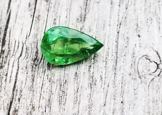 Natural Pear Tsavorite Garnet January Birthstone for Pendant Jewelry for Her, Unique Green Garnet for Anniversary Wedding for Her