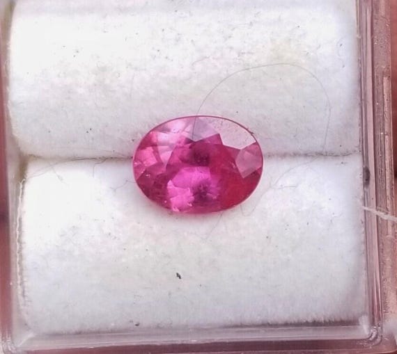 OAK Sapphire 8x6.1MM Oval Collector Gemstone for Bridal