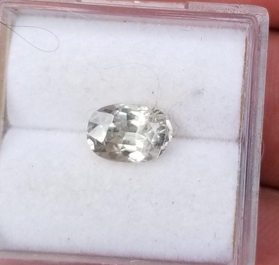 Yellow Sapphire 7.5 x 5.2 MM Oval