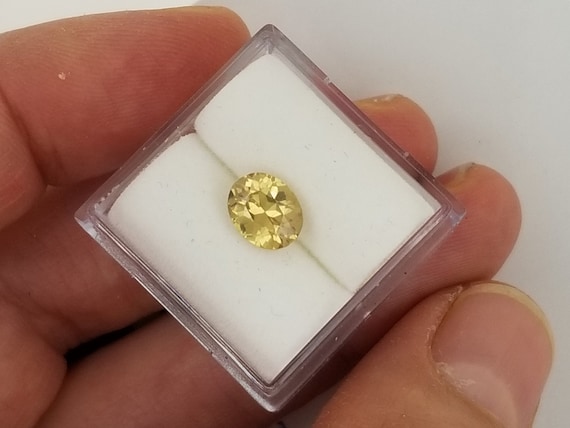 Sapphire 1.27 Cts Oval Shape