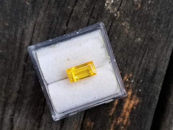 Yellow Sapphire 2.37cts September Birthstone