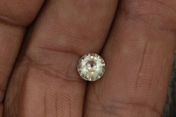 Champagne Yellow Sapphire 6.4 MM Round