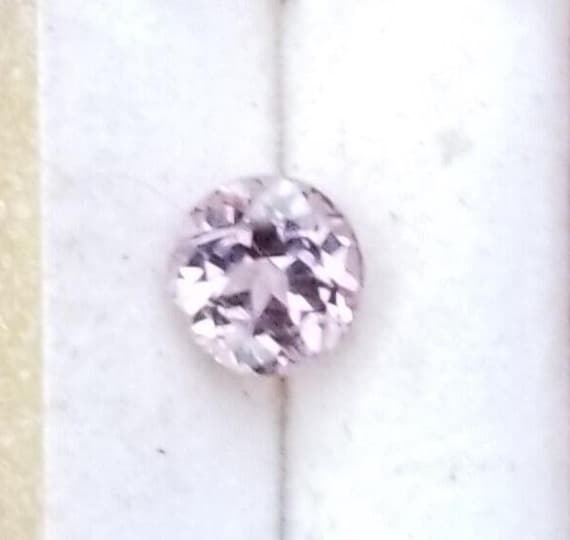 Natural Spinel 6.8 mm Round Shape