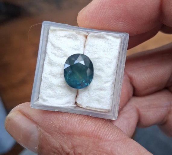 Natural Ceylon Velvet Blue Green Sapphire 3.63 Carats Gemstone