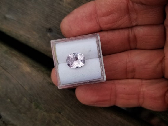 Ceylon Pink Spinel 9.5x8 MM Oval