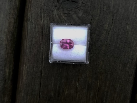 Purple Sapphire Precision Cut 8.8x6.3MM Oval
