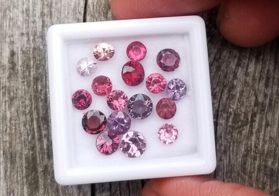 Natural Red Spinel Round Shape for Jewelry, August Gemstones for Jewelry, Free Shipping to North America