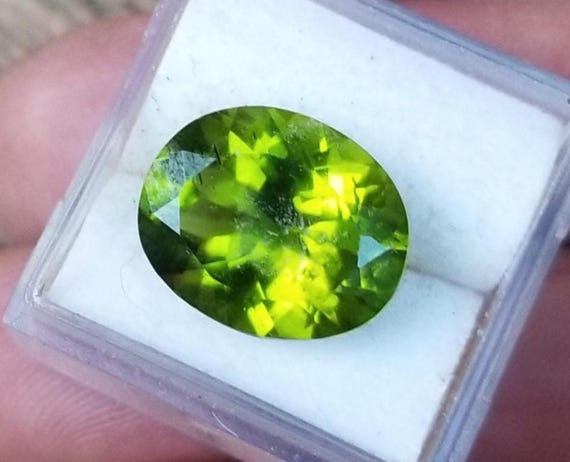 Natural Oval Peridot August Birthstone 7.05 Carats