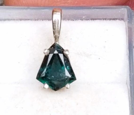 Natural Blue Green Sapphire 14K White Gold Pendant, Kite Shape Gemstone