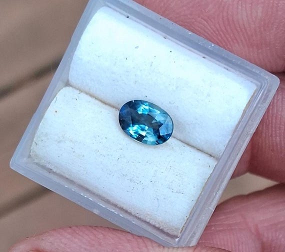Ceylon Oval Blue Green Sapphire September Gemstone