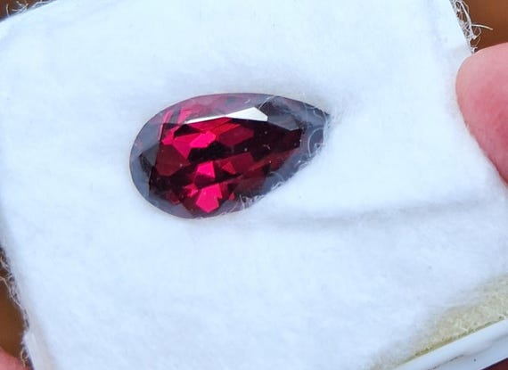 Rhodholite Garnet January Birthstone Gift for Her, Pear Shape Raspberry  Garnet for Custom Jewelry, Free Shipping